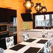 Кухня в доме из клееного бруса